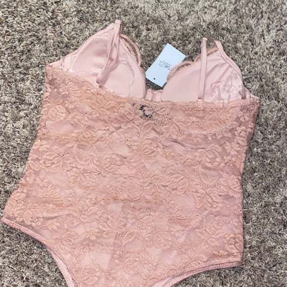Lace Bodysuit - Picture 5 of 5